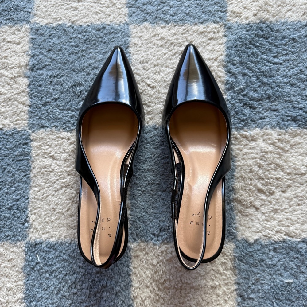 NWOT Aubrey Slingback Heels